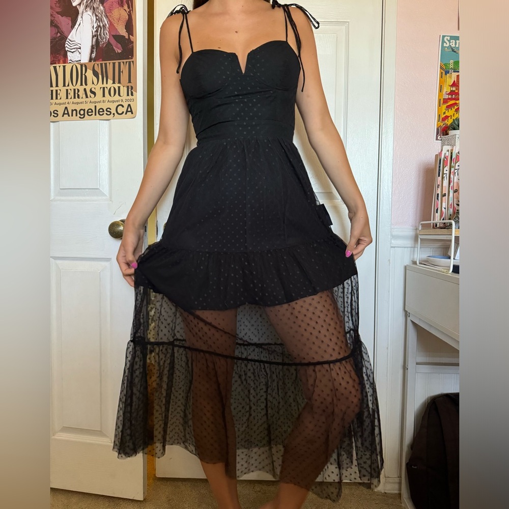 LULUS LAYERED BLACK MIDI **NWT